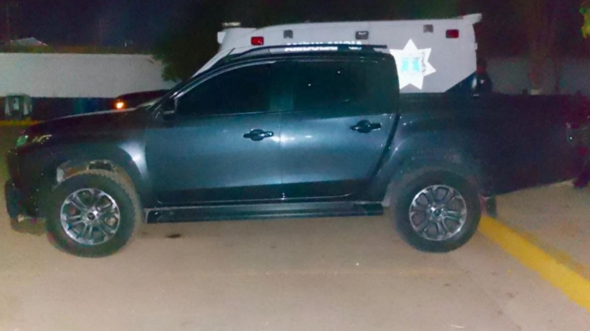 Una camioneta robada, cargadores y equipo táctico lo asegurado en operativo al norte de Culiacán