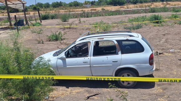 Reportan ‘levantón’ de dos policías municipales de Culiacán en Navolato; hallan su carro baleado y con sangre