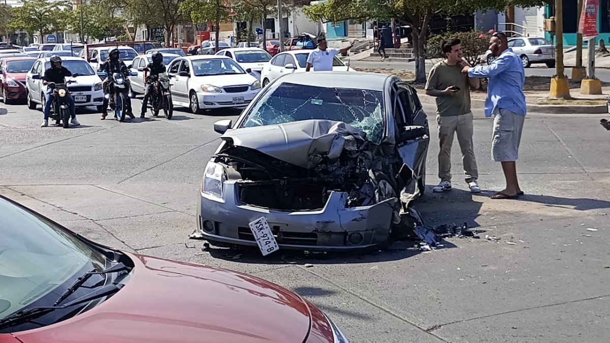choque de autos en mazatlan