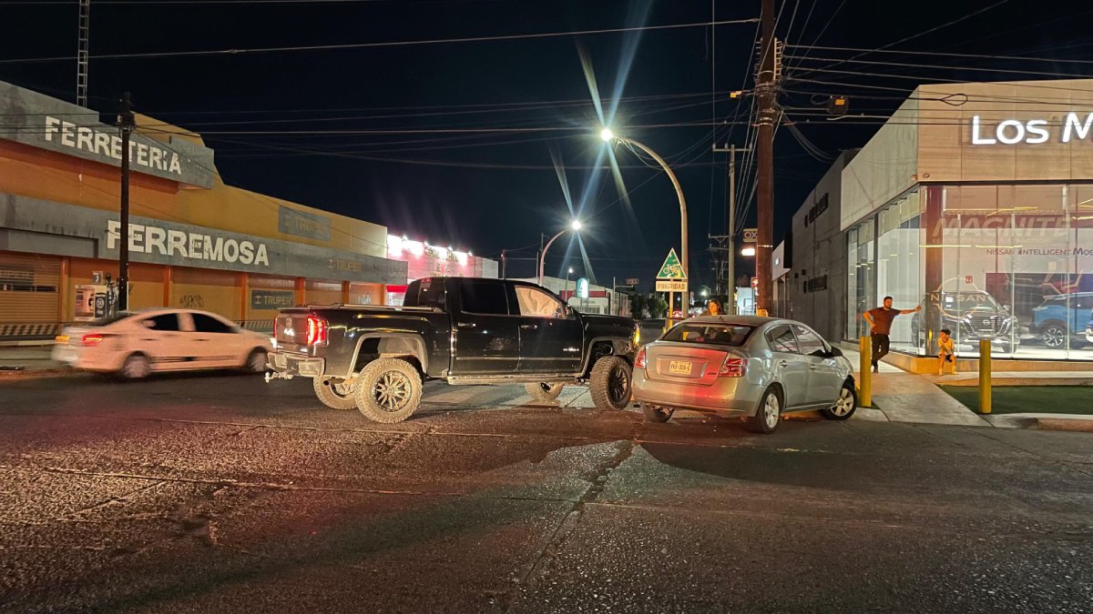 Choque en el sector Centro de Los Mochis deja a una persona lesionada