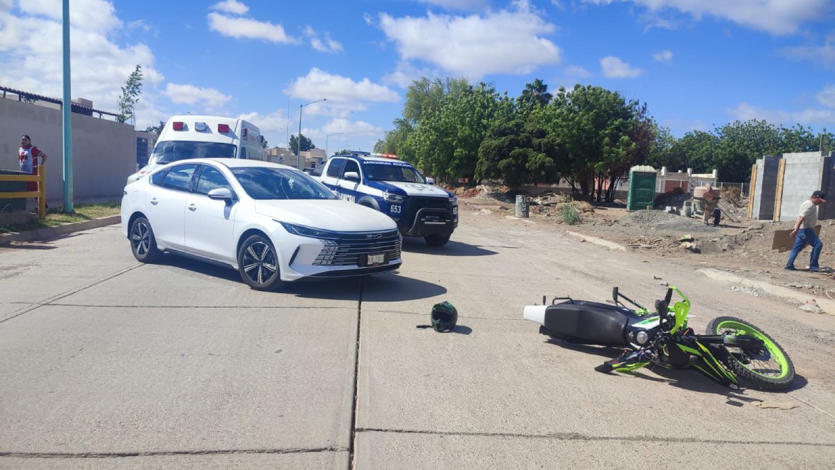 Choque en Guasave deja un motociclista lesionado