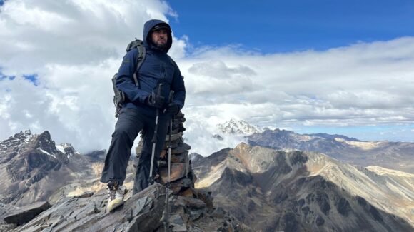 ¡Orgullo sinaloense! David Monárrez logra primeras dos cumbres en Bolivia