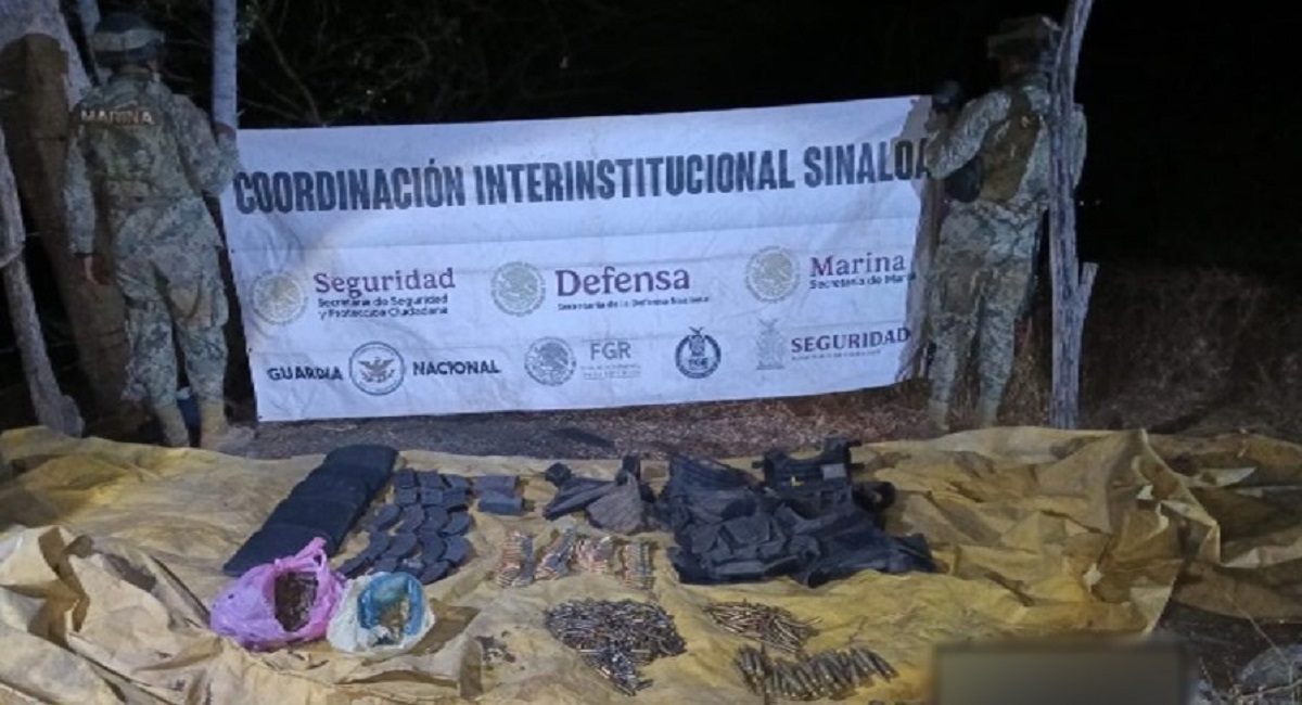 Aseguran en Cosalá 39 tubos de emulsión explosiva, cartuchos y droga
