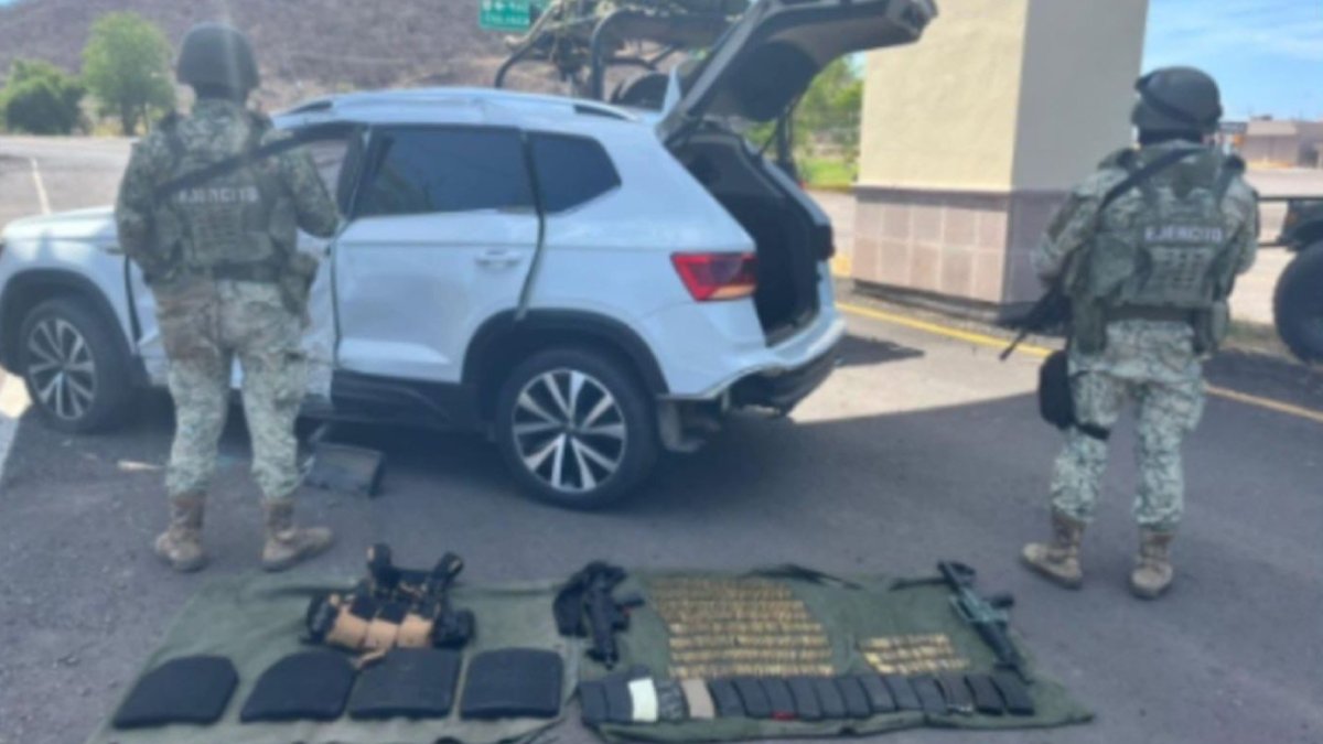 Militares decomisan armas, un vehículo y cargadores en Tacuichamona, Culiacán