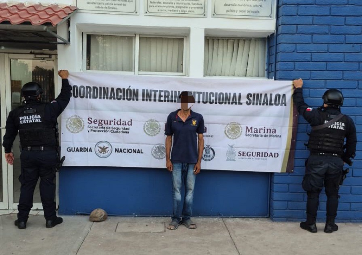 ¡Había robado 3 mil pesos! Sujeto es detenido por estatales tras asaltar un Oxxo al norte de Culiacán