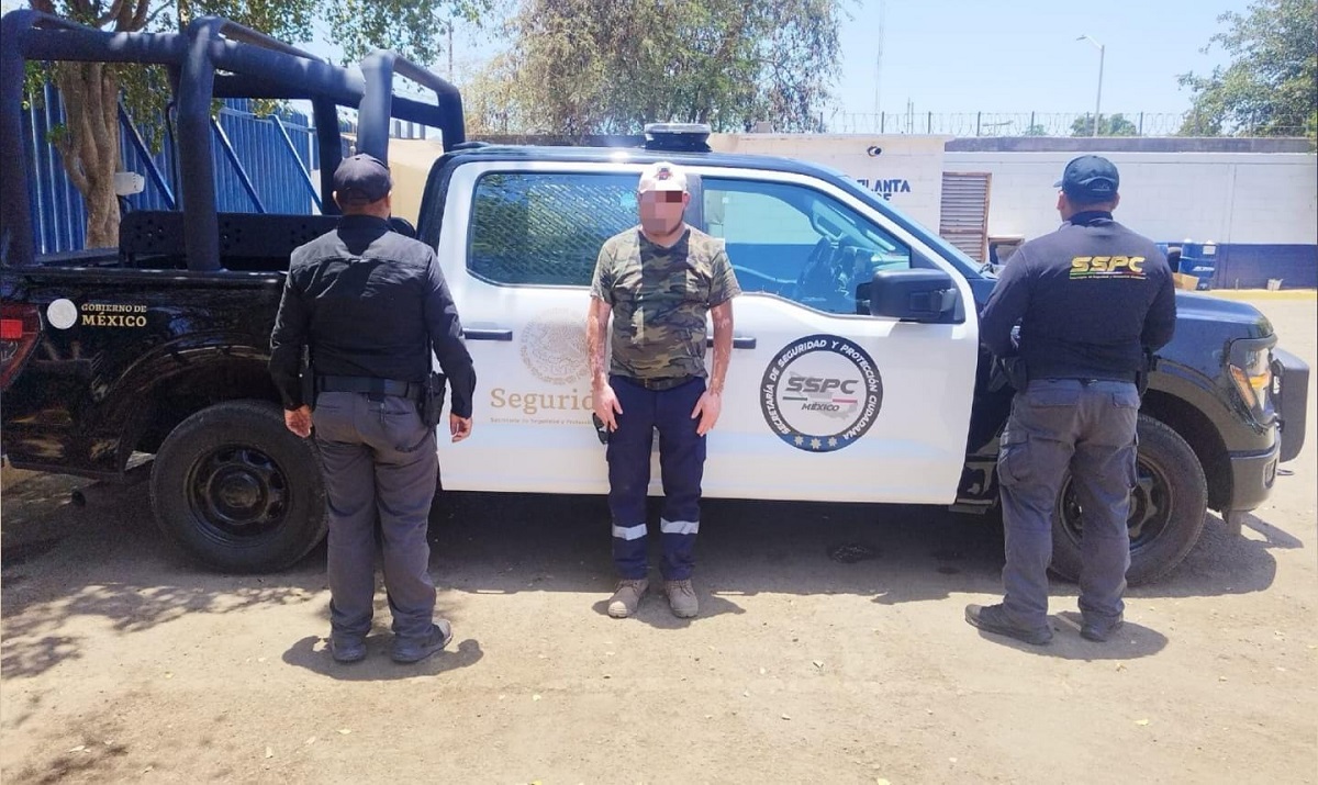 En La Platanera, detienen a chofer con una pipa cargada de combustible