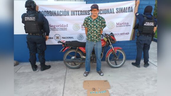 ¡Intentó fugarse! Detienen a hombre en posesión de droga al sur de Culiacán