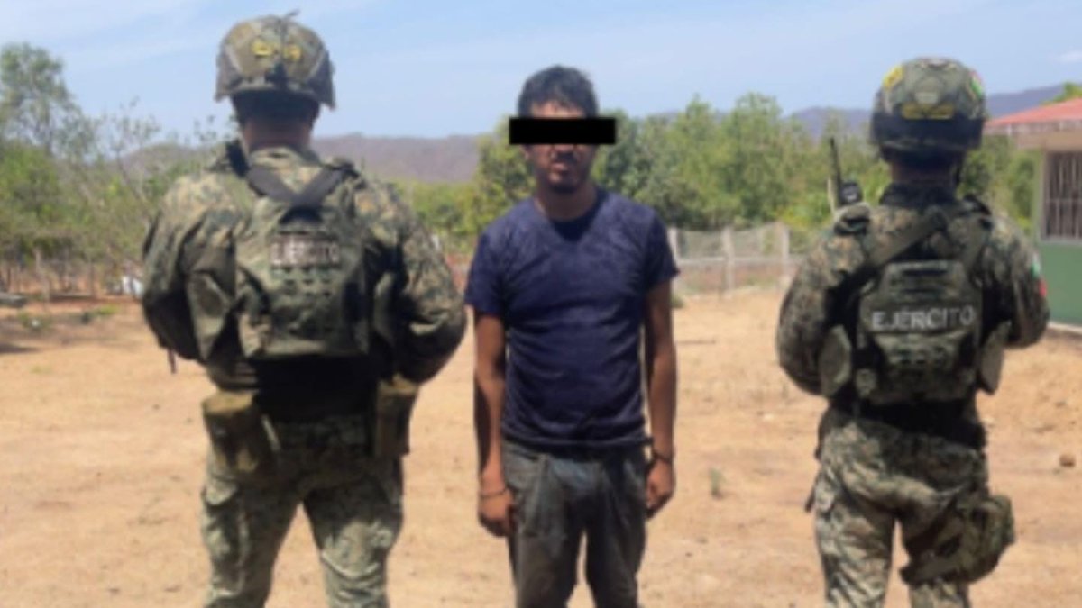 Detienen a un civil con armas y explosivos en Concordia