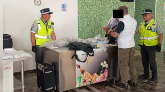 Detienen en el aeropuerto de Los Mochis a un pasajero que transportaba más de 3 kg de mariguana