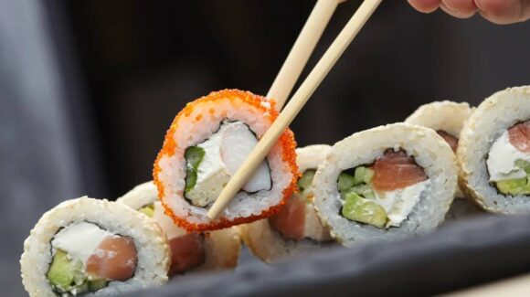 ¿Sabías que el sushi no nació en Japón? Estas curiosidades te van a sorprender