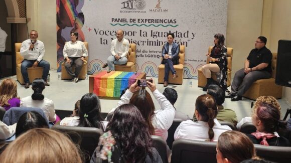 ‘Voces por la igualdad’: Yamne Hallal, Noticierista destaca en panel por el Día del Orgullo LGBT en Mazatlán