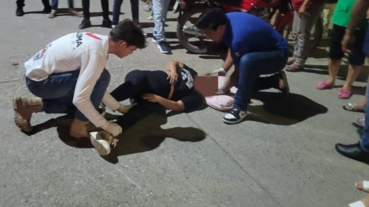 Dos motociclistas chocan de frente en Elota