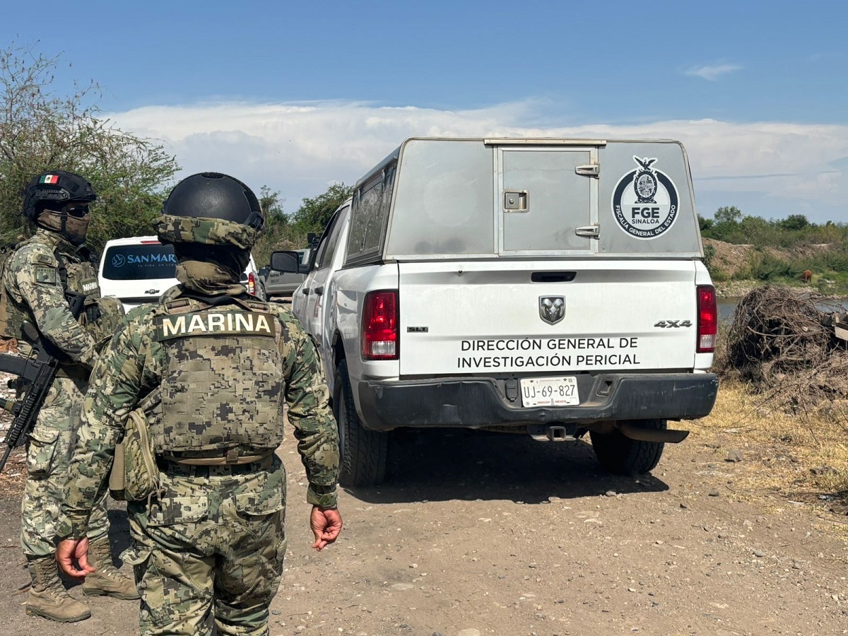 Asesinado y con mensaje en cartulina localizan el cuerpo de un hombre a lado de un canal del campo El Diez, en Culiacán
