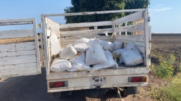 En Mocorito, aseguran vehículos, droga y sustancias químicas