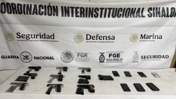 Tras riña a balazos en el penal de Aguaruto, Culiacán, encuentran escondite con armas