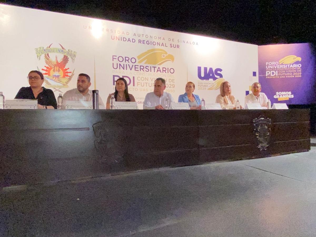 Foro del PDI 2029 de la UAS reúne a comunidad universitaria en la Unidad Regional Sur