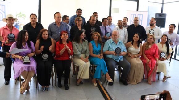 Galardonan la trayectoria de 17 periodistas de Sinaloa por la 29° Edición de la Carrera ‘Saúl Guevara Nava’