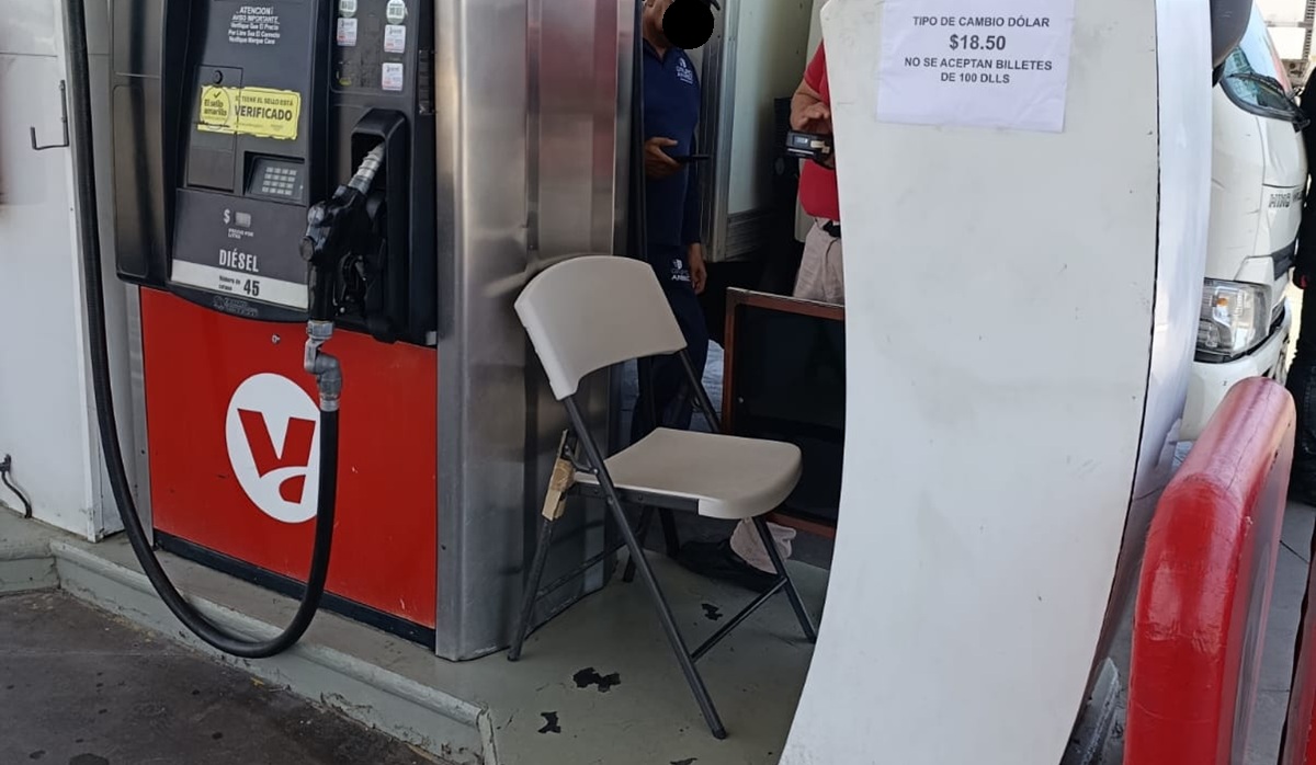 Cumplen con ley silla en gasolineras de Los Mochis