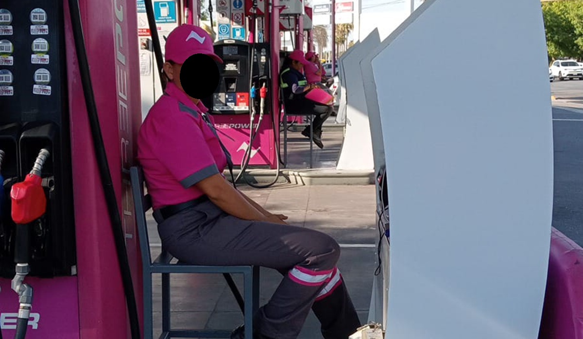 Cumplen con ley silla en gasolineras de Los Mochis