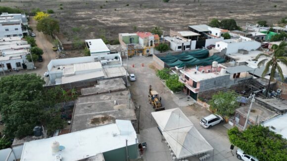 Gobierno de Mazatlán pavimentará el callejón José Gómez, en la Libertad de Expresión