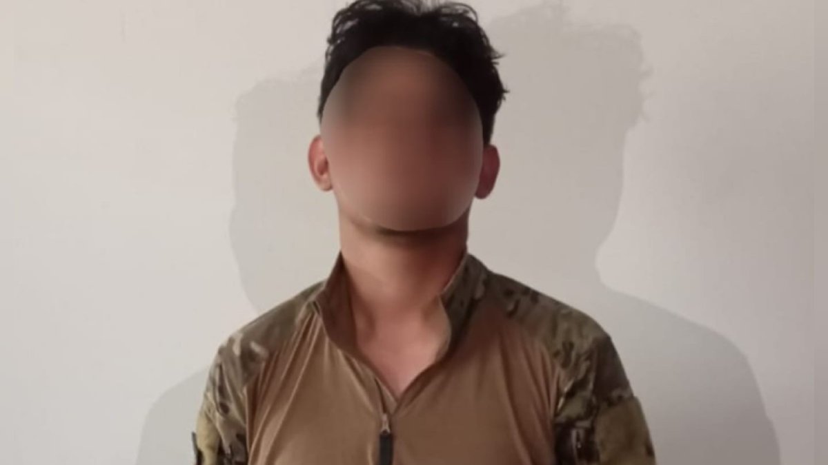 Hombre es detenido en posesión de armamento, vehículos y municiones en Culiacán