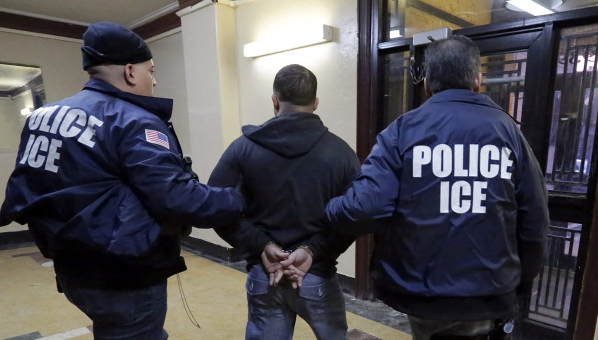 Detenido por elementos de ICE