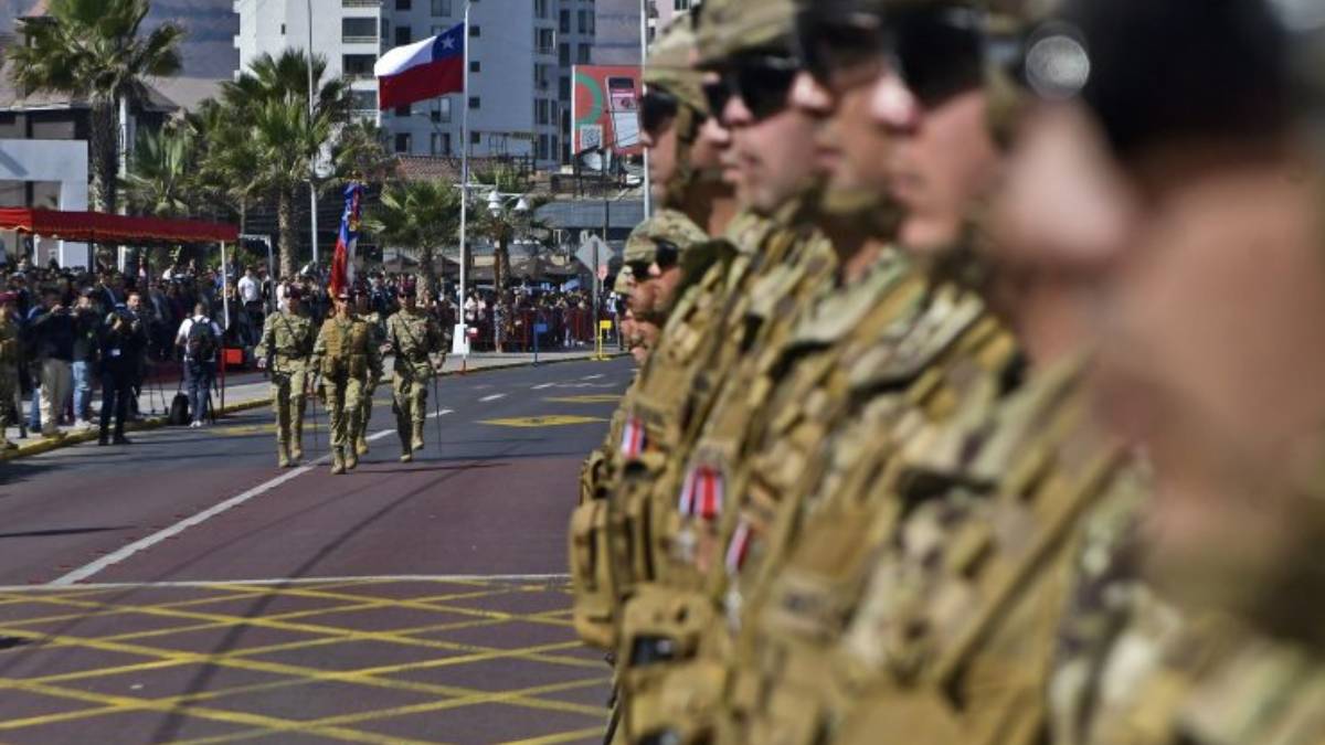 Infiltra 'narco' a Ejército de Chile: detienen a 6 suboficiales con 161 kilos de cocaína