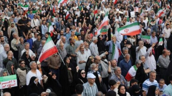 Irán celebra el alto al fuego con Israel, pero persiste el temor por el futuro
