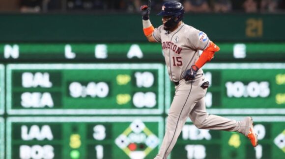 El sonorense Isaac Paredes llega a 12 home runs en la temporada 2025 de MLB