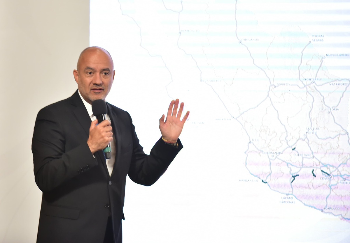 Jesús Esteva Medina en conferencia 'mañanera'