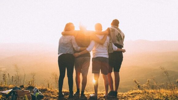 Día del Primo: Celebrando la amistad que nace en la familia con estos mensajes cortos