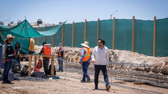 Gámez Mendívil supervisa avances de la construcción de la Planta Potabilizadora Sur Poniente