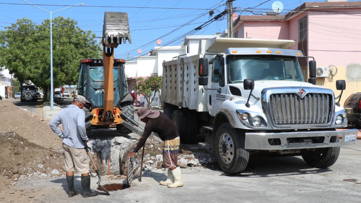Jumapam avanza en rehabilitación del alcantarillado en Mazatlán