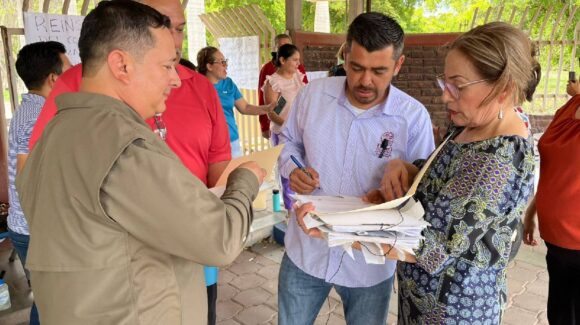 Llegaron a un acuerdo; trabajadores de la UAdeO en Guasave levantan huelga de hambre