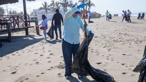 ¡En cuestión de horas! Recolectan 12 toneladas de basura en Las Glorias y Boca del Río, en Guasave