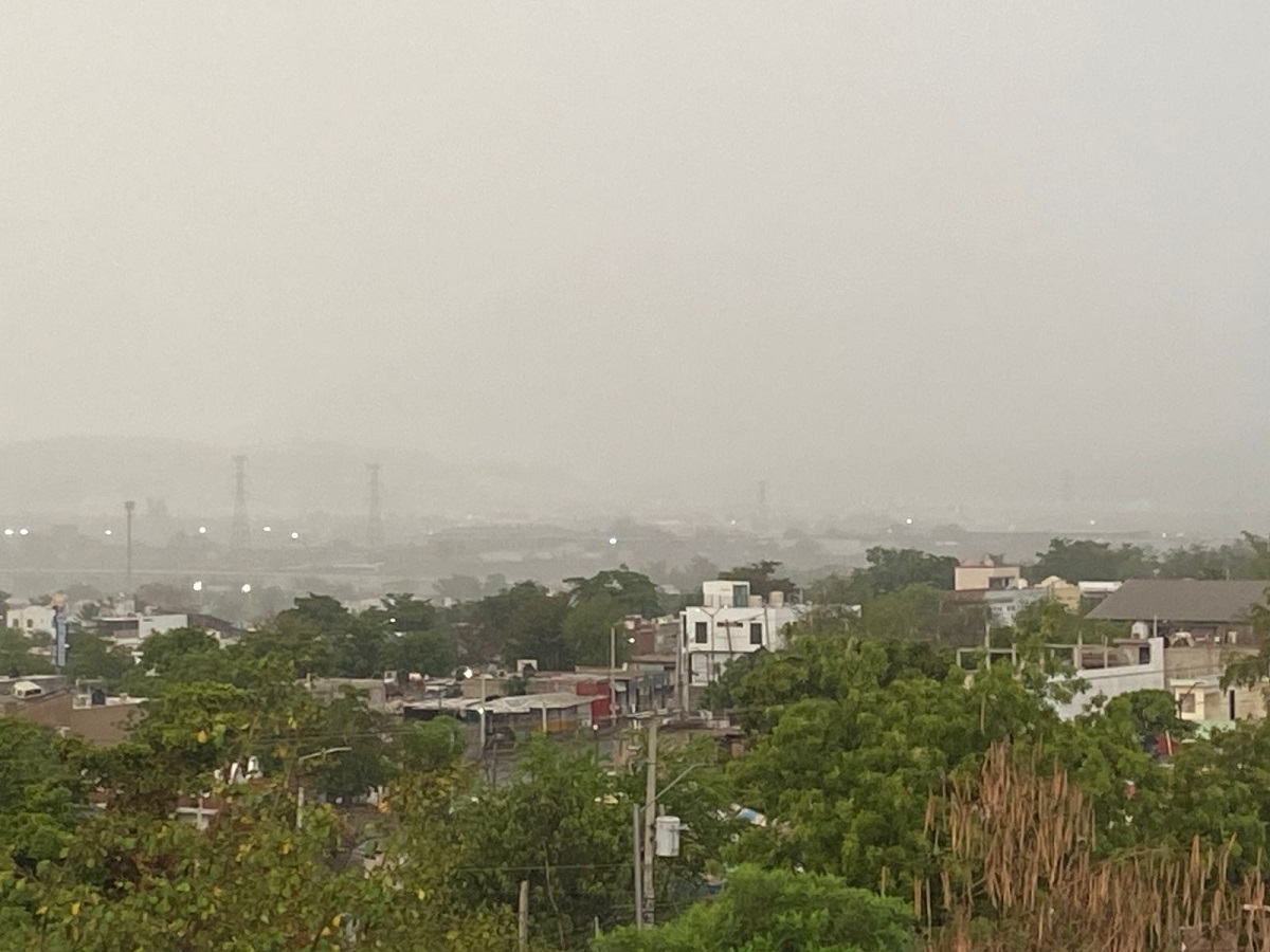 Amanece Culiacán con lluvias fuertes a moderadas