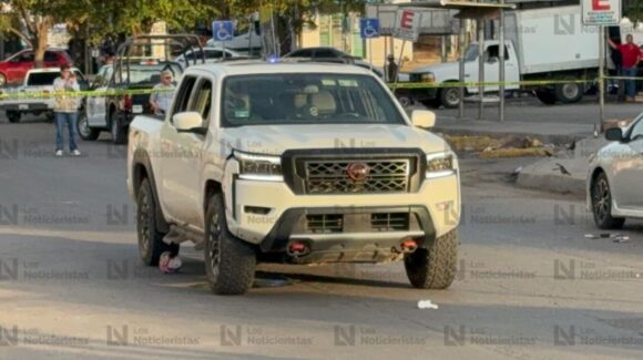 Localizan camioneta con sangre al interior en el Mercadito Humaya de Culiacán; se habla de un “levantón”