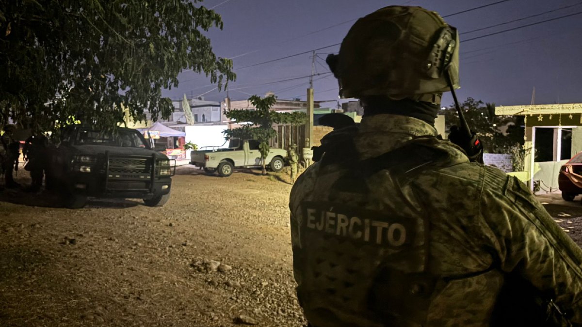 Con mensaje en cartulina y envuelto en plástico, hallan ejecutado a un hombre en la Amado Nervo de Culiacán