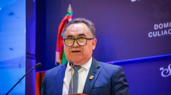 UAS se sigue consolidando como una de las mejores universidades: Madueña Molina rinde informe
