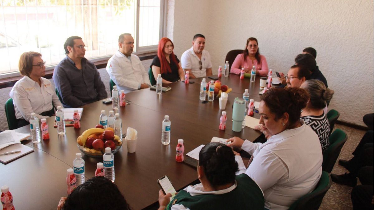 reunión autoridades de salud en Sinaloa