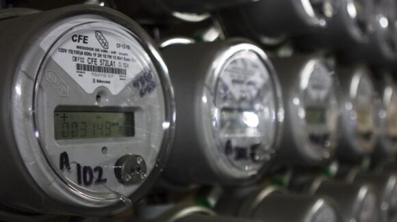 ¡Se reflejan en el recibo de luz! Contra los ‘vampiros eléctricos’, Profeco da tips