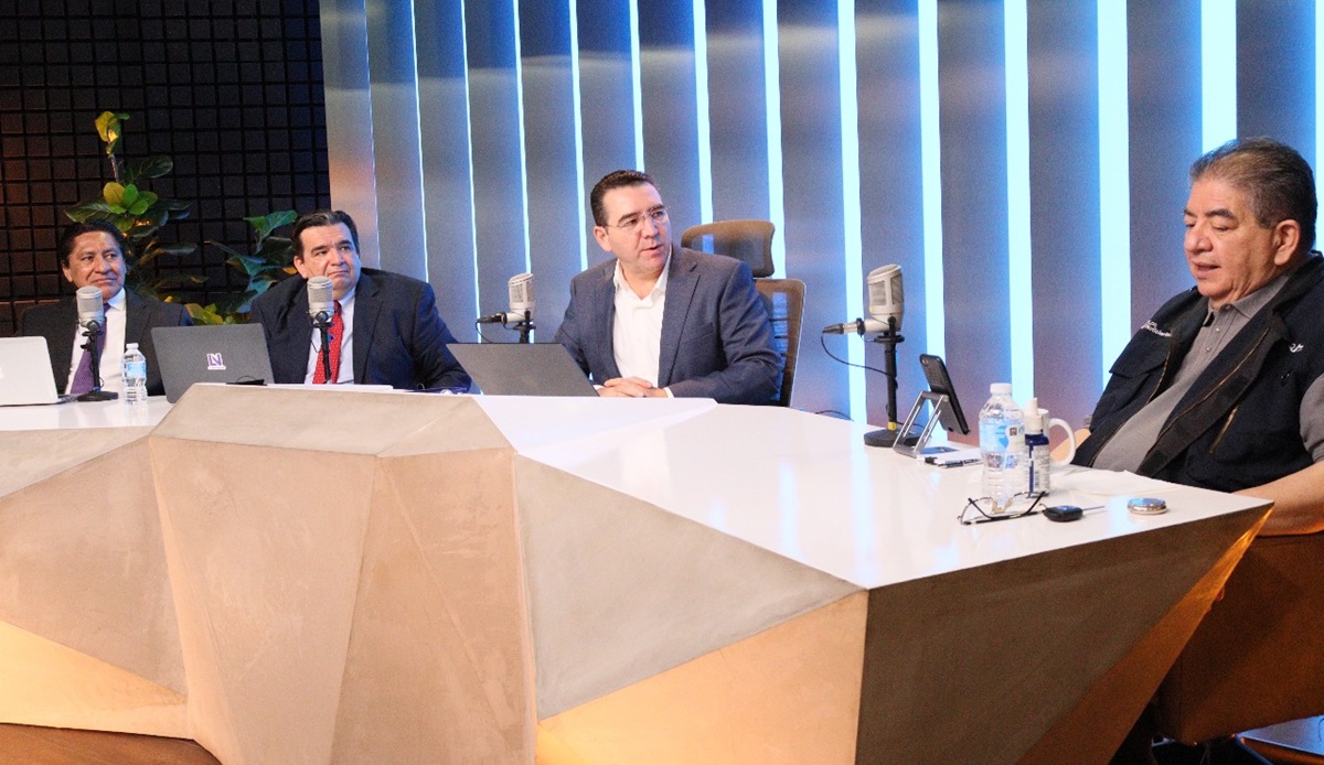 Mesa de Análisis de Los Noticieristas