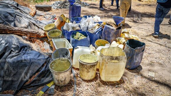 ¡Producía una tonelada de cristal diaria! Ejército desmantela un narcolaboratorio móvil y otro fijo en Culiacán
