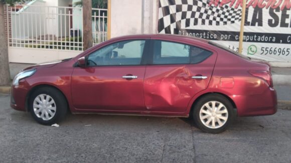 Recuperan auto con reporte de robo en Tierra Blanca, Culiacán