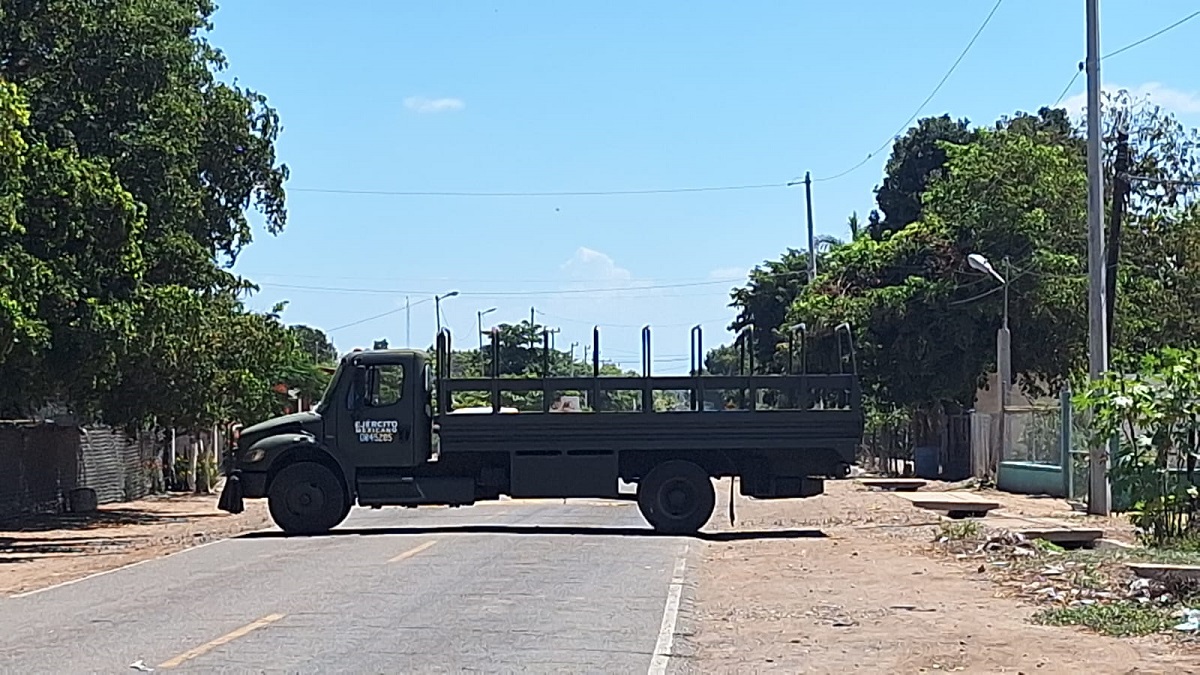 Resultan heridos cuatro militares tras enfrentamiento en Navolato