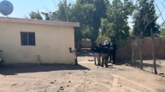 Aseguran arsenal, vehículos e inmueble durante operativo en Tacuichamona, Culiacán