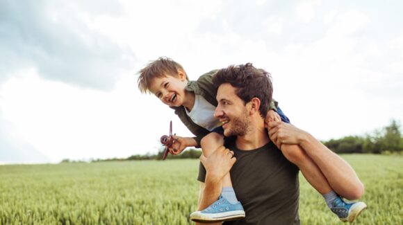 Una de las celebraciones más esperadas ¿o no? Este Día del Padre felicítalo con estas frases chistosas