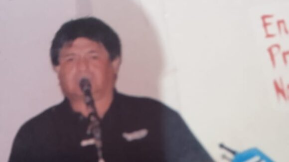 Jesús Alfredo se desmayó, golpeó su cabeza y lo intubaron; su familia pide ayuda, en Guasave