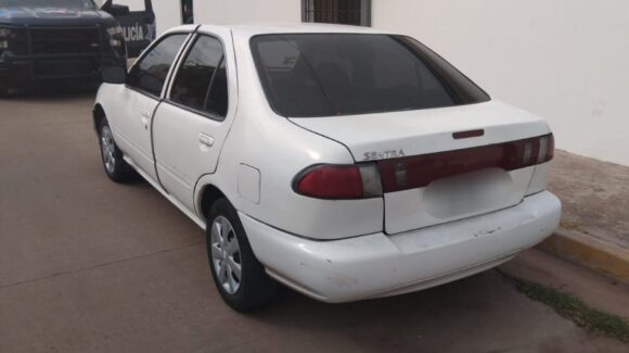 Recuperan carro reportado como robado horas antes en Culiacán
