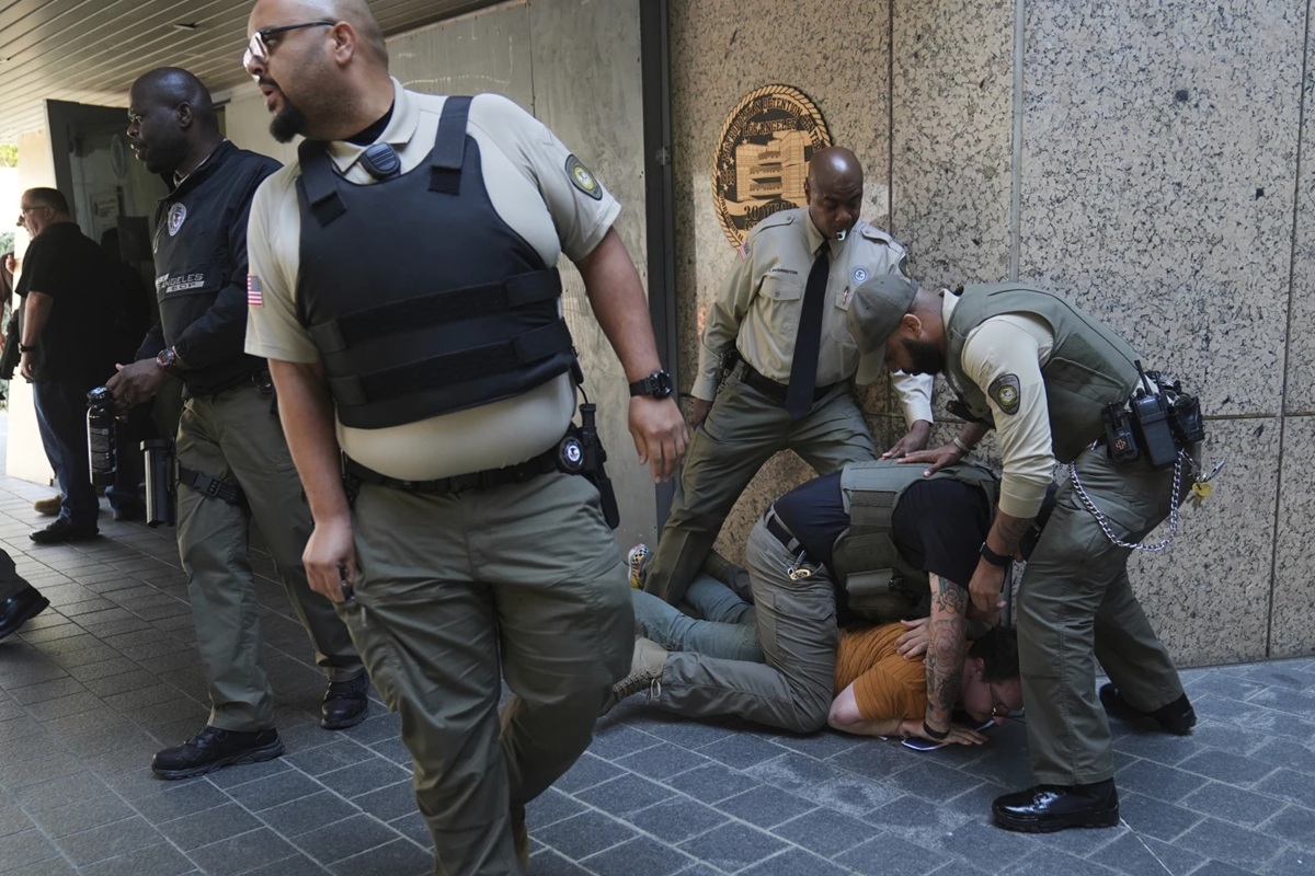 Redadas, detenciones y protestas en Los Ángeles